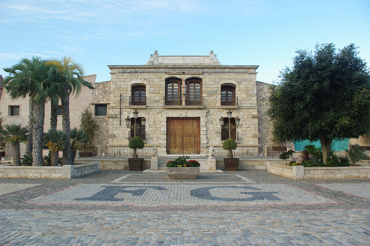 experiencia en l'Alqueria del Pilar: visita a la Bodega Francisco Gómez