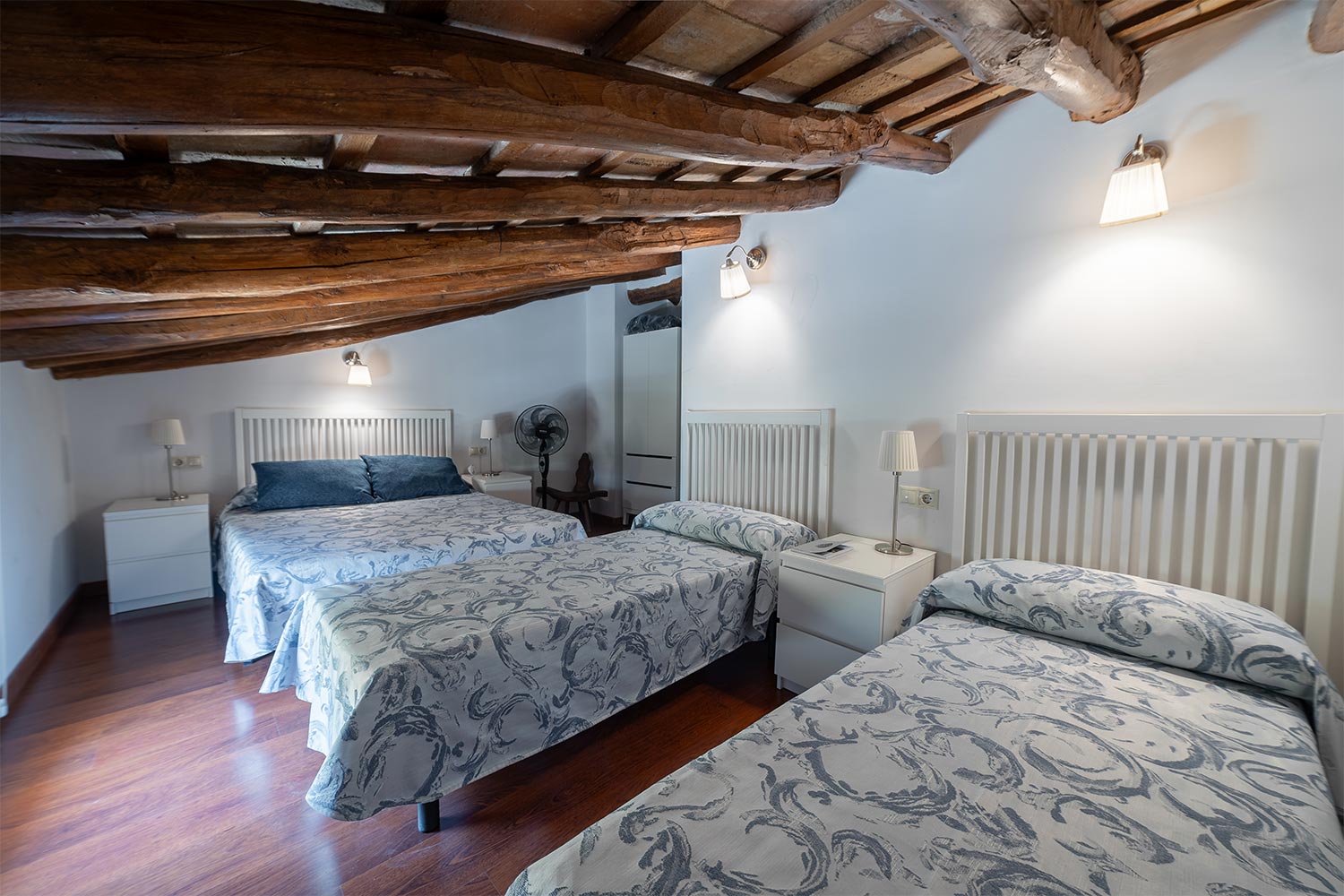Apartamento 3 - habitación cuadruple 2 en buhardilla